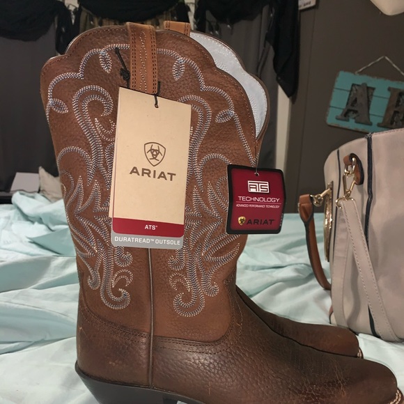 Ariat boots - Picture 2 of 2